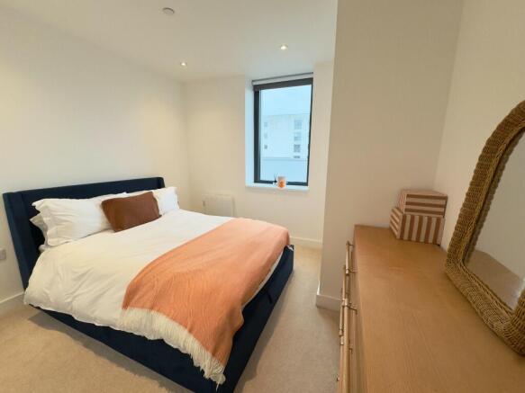 BEDROOM 2