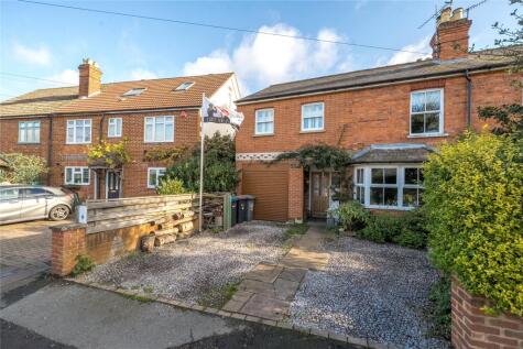 Common Lane, New Haw, Addlestone, Surrey, KT15