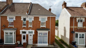 71, Camden Road, Bridgwater TA6 3HB