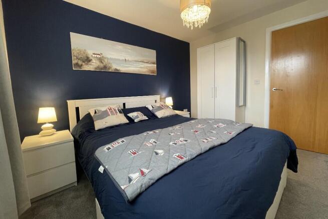 2 bed Apartment for sale Image 4