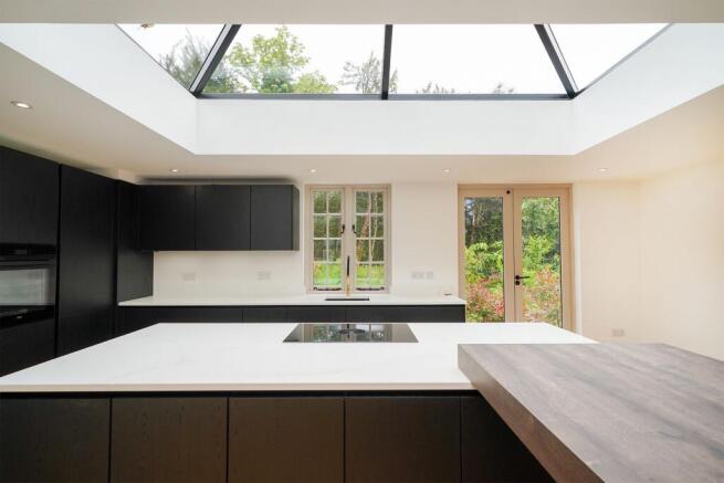 4 bed Mews to rent Image 12