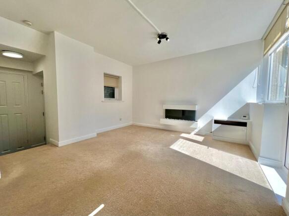 1 bed Flat to rent Image 9