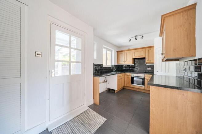 Adams Close, Perham Down, Andover, SP11 9JY photo 4