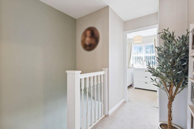 3 bed Terraced for sale Image 10