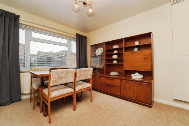 Churchill Drive, Malvern photo 4