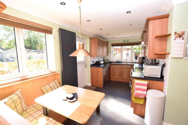 Kitchen (2)
