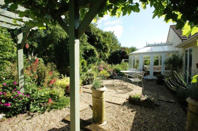 Photo 11