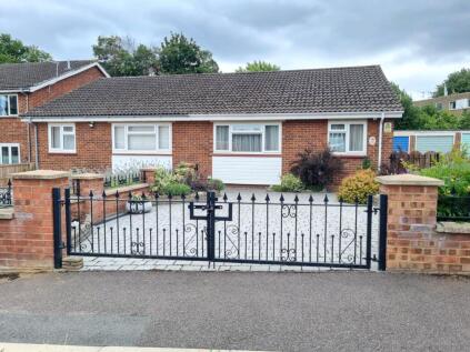 Latchmore Close, Hitchin, Hertfordshire, SG4