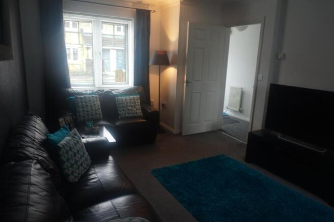 LOUNGE 1
