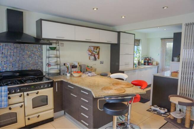 Kitchen/Breakfast