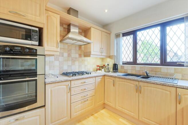 2 bed Detached Bungalow for sale Image 8