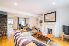 21, Auckland Road, London SW11 1EW