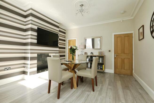 3 bed Terraced for sale Image 5