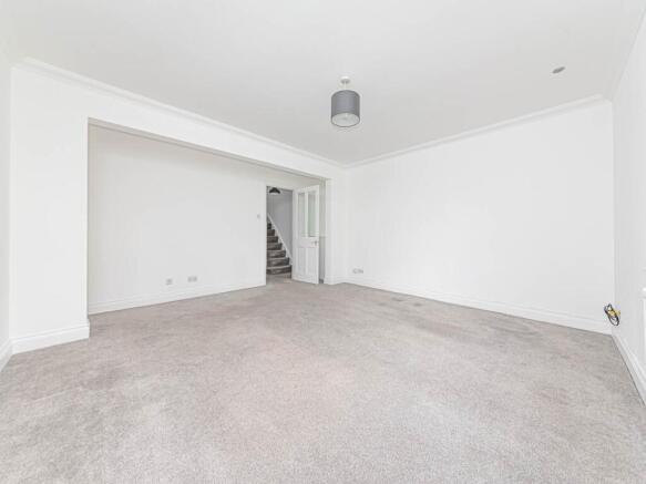 Flat 2, 21 London Ro