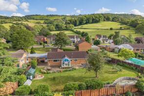 16, Hartley Close, Cheltenham GL53 9DN