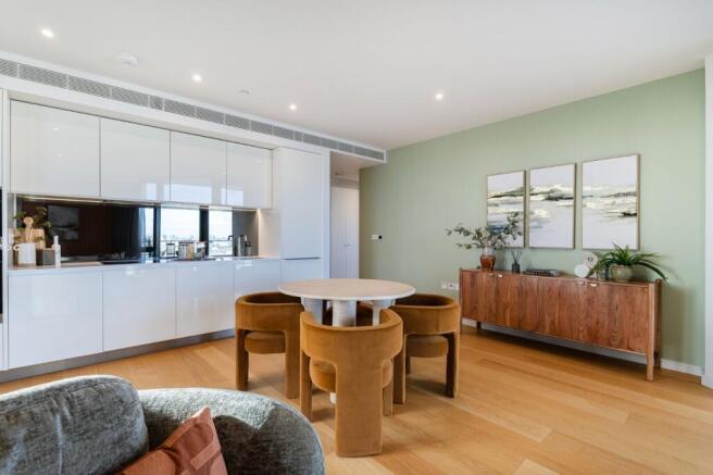 Dining/Kitchen
