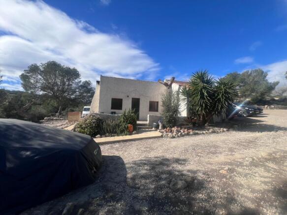 Country Property/Finca in Torremendo