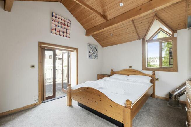 Bedroom 1.jpg