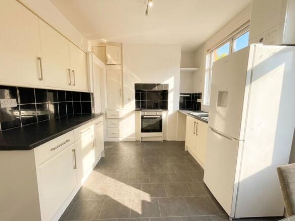 2 bed Terraced for sale Image 4