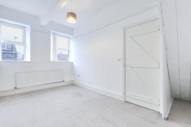 2 bed Terraced for sale Image 8