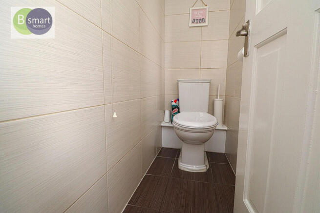 3 bed Semi-Detached for sale Image 12