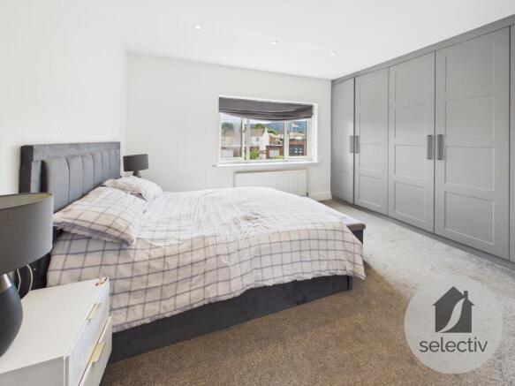 3 bed Semi-Detached for sale Image 10