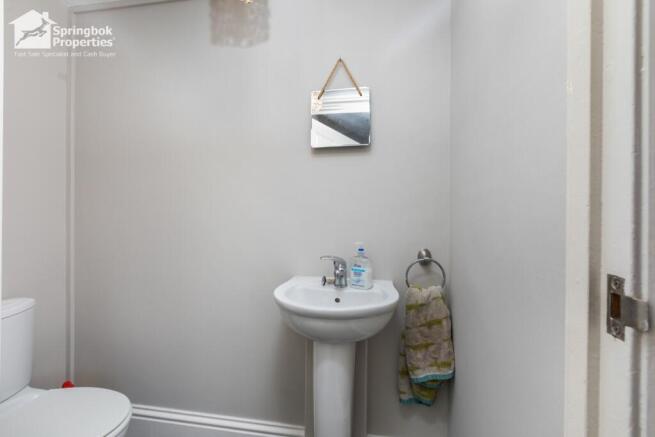 3 bed Detached for sale Image 5