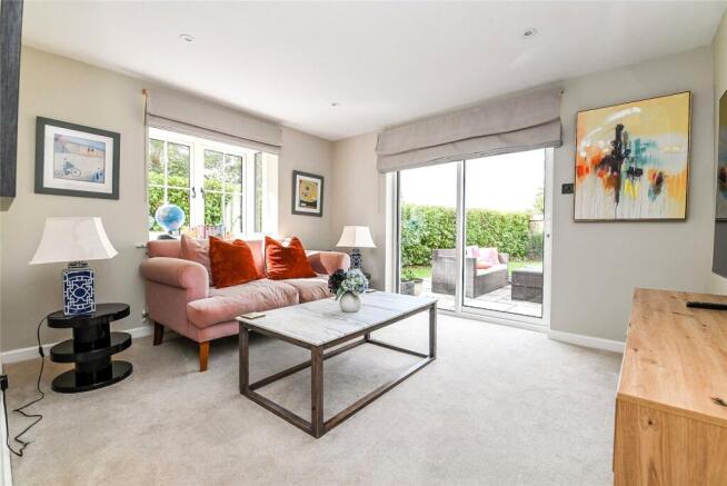 Sitting/Dining Room