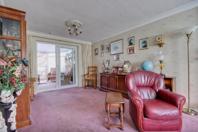3 bed Semi-Detached for sale Image 12
