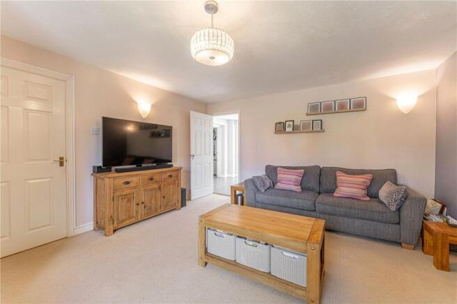 Sitting Room To Tv