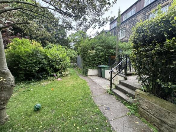 2 bed Flat for sale Image 9