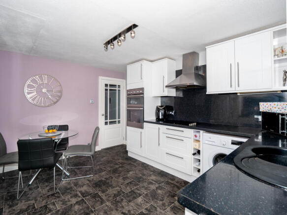 Kitchen/Dining