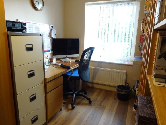 Photo 8