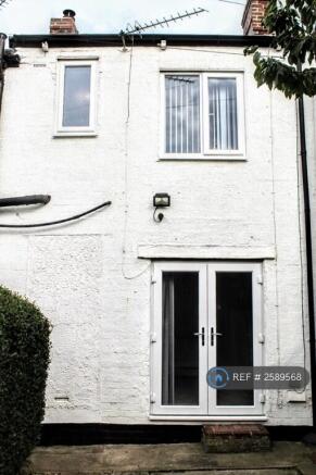 2 bed Terraced to rent Image 8