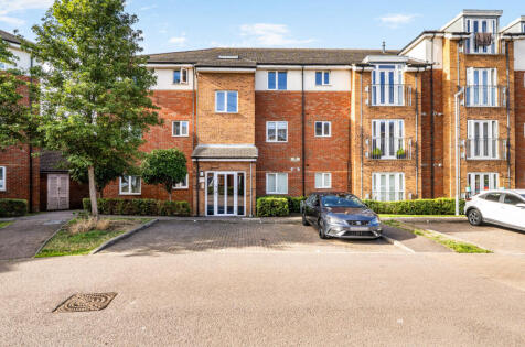 Stokers Close, Dunstable, Bedfordshire