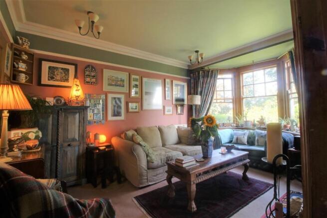 Living Room 2.jpg