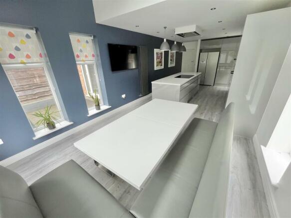Dining Kitchen Aspect 3.jpg