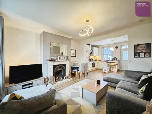 Open Kitchen/Diner/Living Room