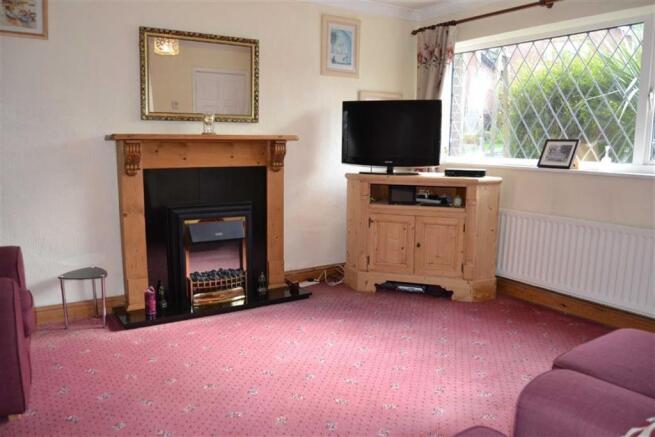 Lounge / dining room