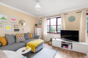 Flat 6, 2 Maria Court, Cypress Road, South Norwood, London SE25 6BJ