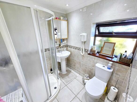3 bed Detached Bungalow for sale Image 10