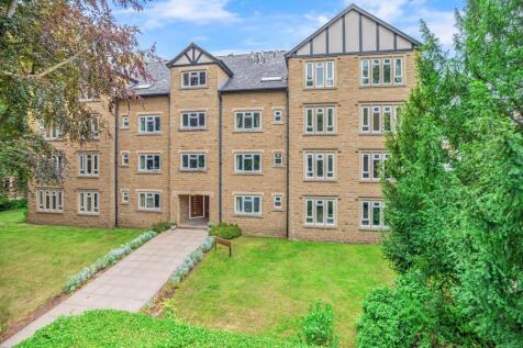 Grove Road, Ilkley, West Yorkshire, UK, LS29