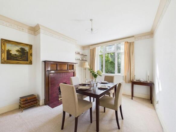 Dining Room (Virtually Furnished)