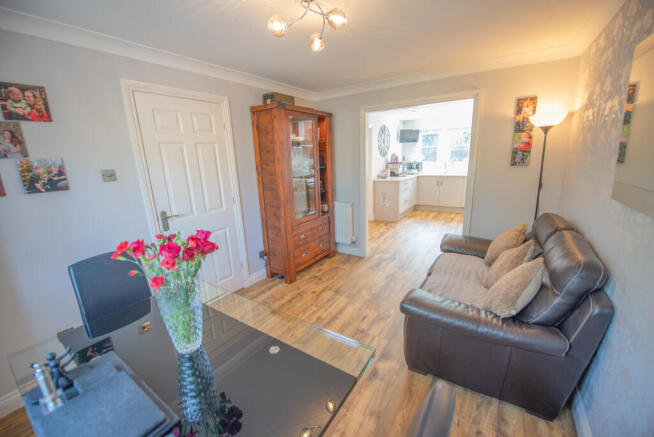 4 bed Detached for sale Image 7