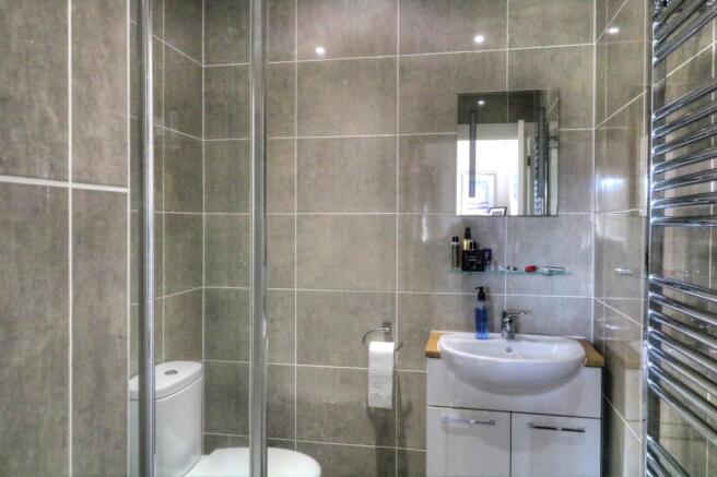 Master Bedroom En Suite