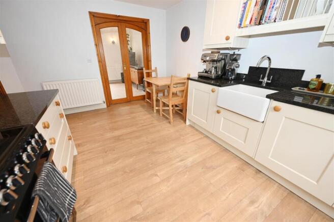 3 bed Detached for sale Image 5