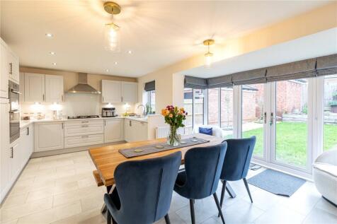 Bastion Street, Donnington, Newbury, Berkshire, RG14