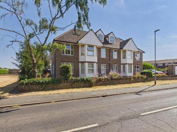 Silver Birch Court, Wittering