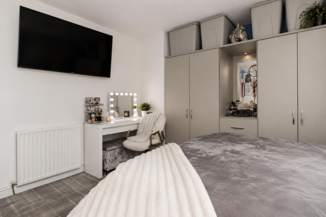 3 bed Semi-Detached for sale Image 9