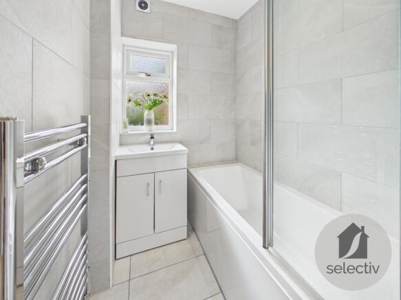 3 bed Semi-Detached Bungalow for sale Image 8
